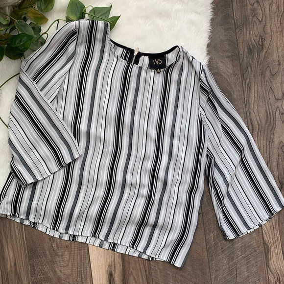 Anthropologie Tops - W5 Anthropologie striped blouse SZS